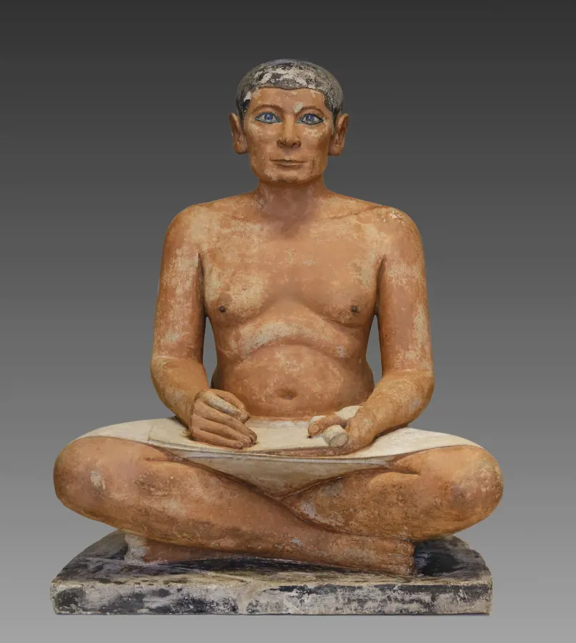 Lo scriba seduto — Louvre Museum
